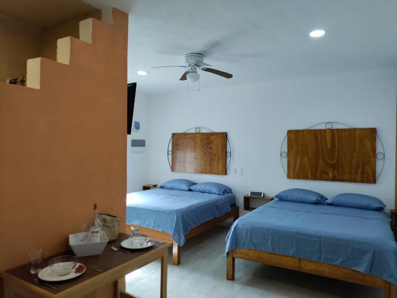 Double room two queen beds with kitchenette up to 4 people
Usd 39